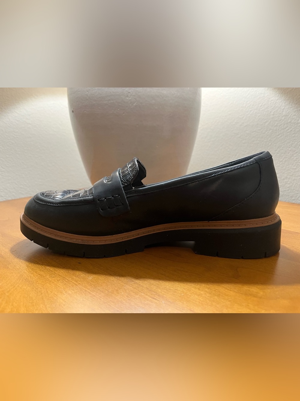 Clarks Westlynn Ayla Black Leather Croc Penny Loafers Lug Sole • 9W • EUC - Picture 6 of 11